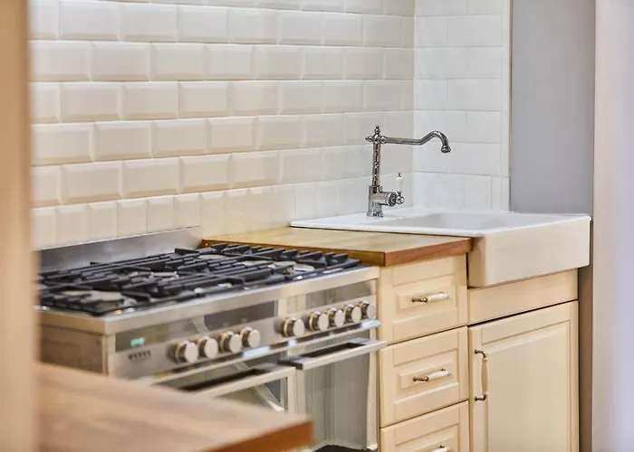 Host & - Harbour Mist *